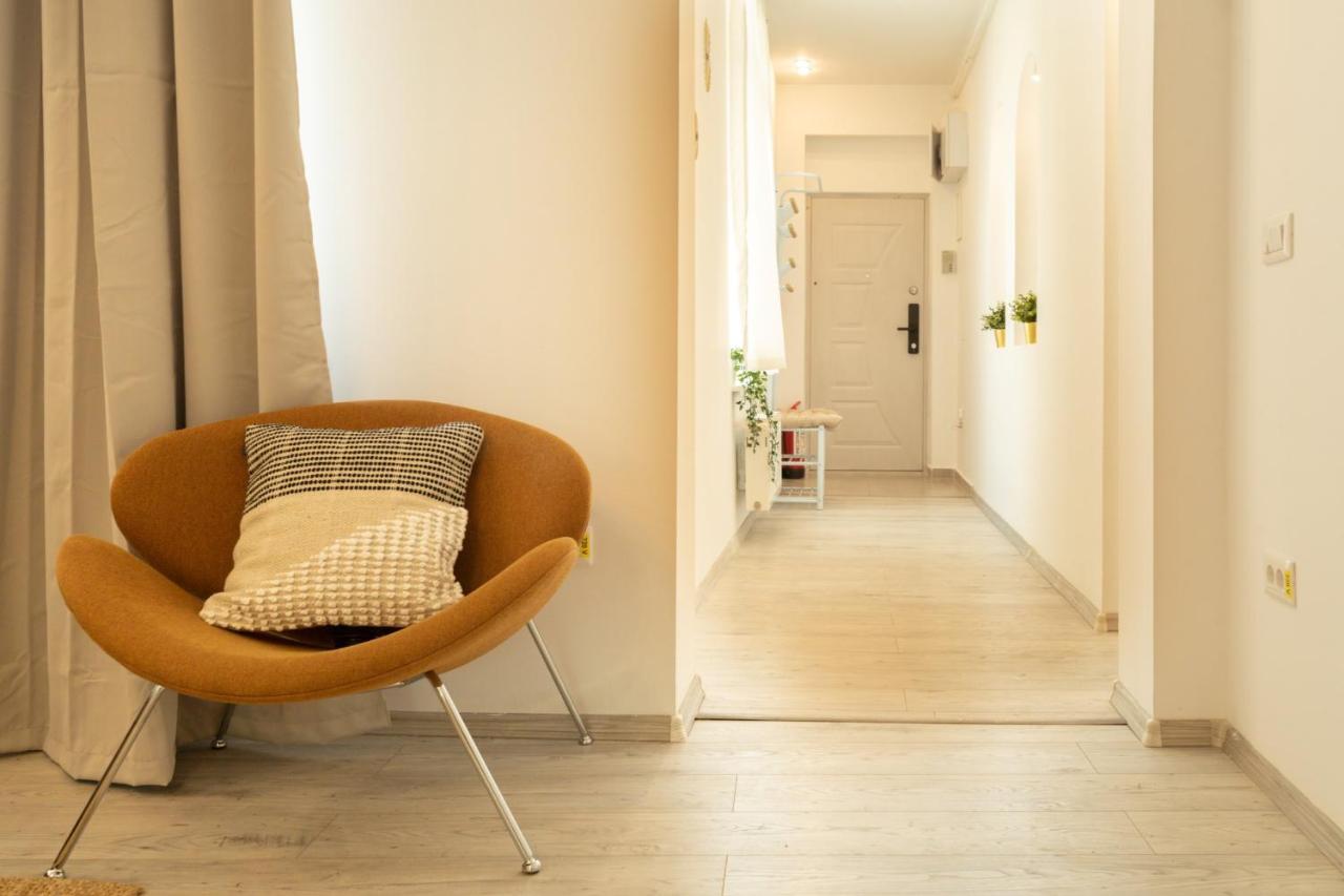 Ideal Stay: Spacious 2Br Apt Near Calea Victoriei ブカレスト エクステリア 写真