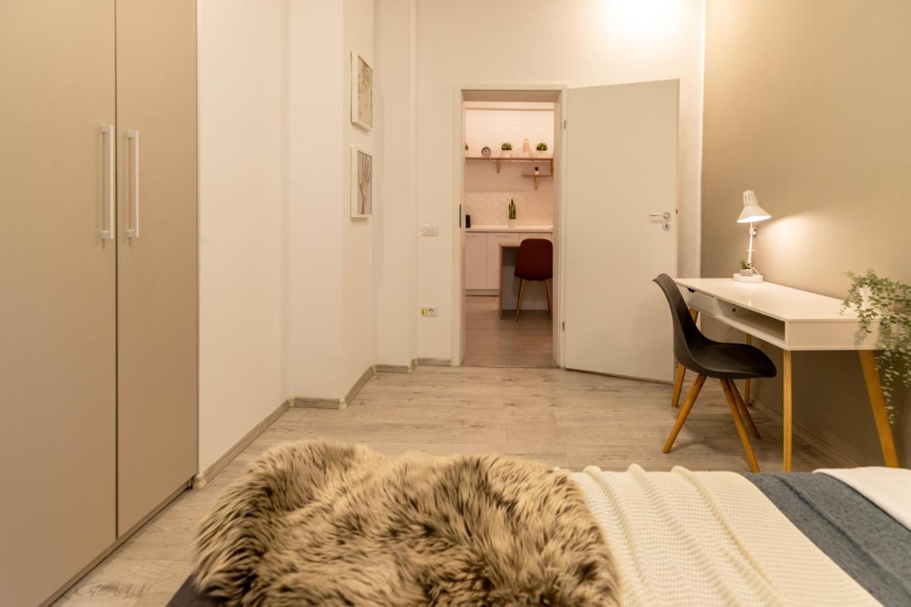 Ideal Stay: Spacious 2Br Apt Near Calea Victoriei ブカレスト エクステリア 写真