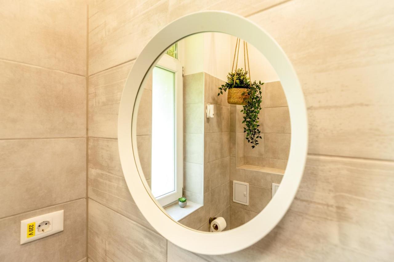 Ideal Stay: Spacious 2Br Apt Near Calea Victoriei ブカレスト エクステリア 写真